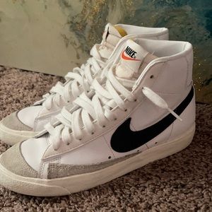Vintage Nike Blazers size 9
